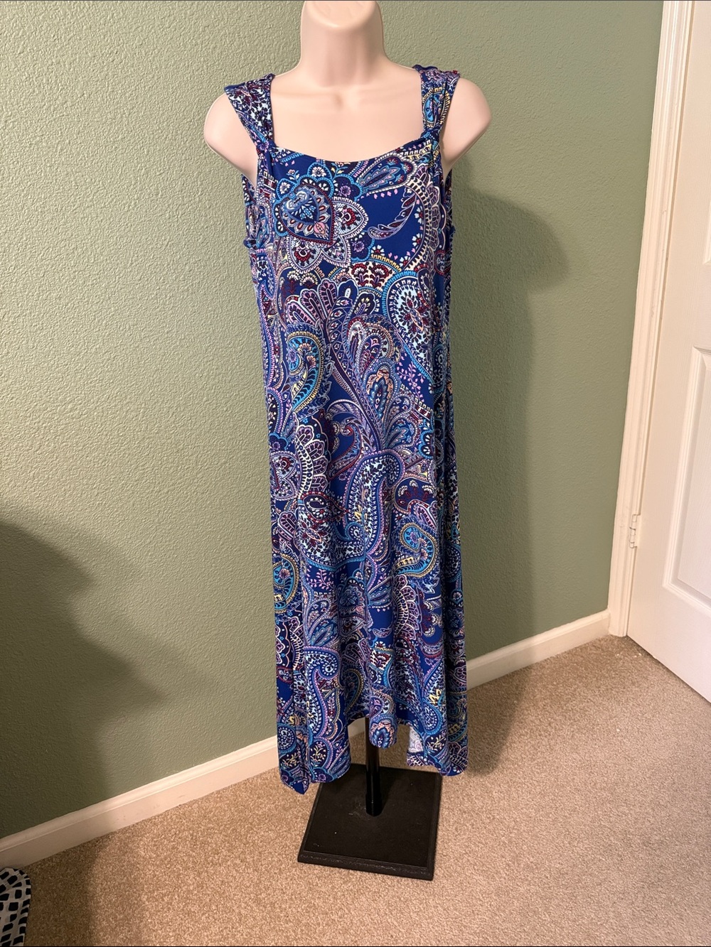 Blue Paisley Sleeveless Midi Dress